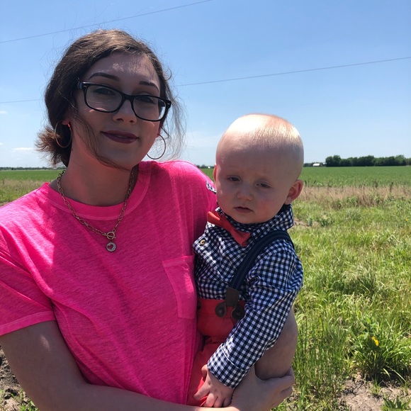 Meet your Posher, Haley - Picture 1 of 1